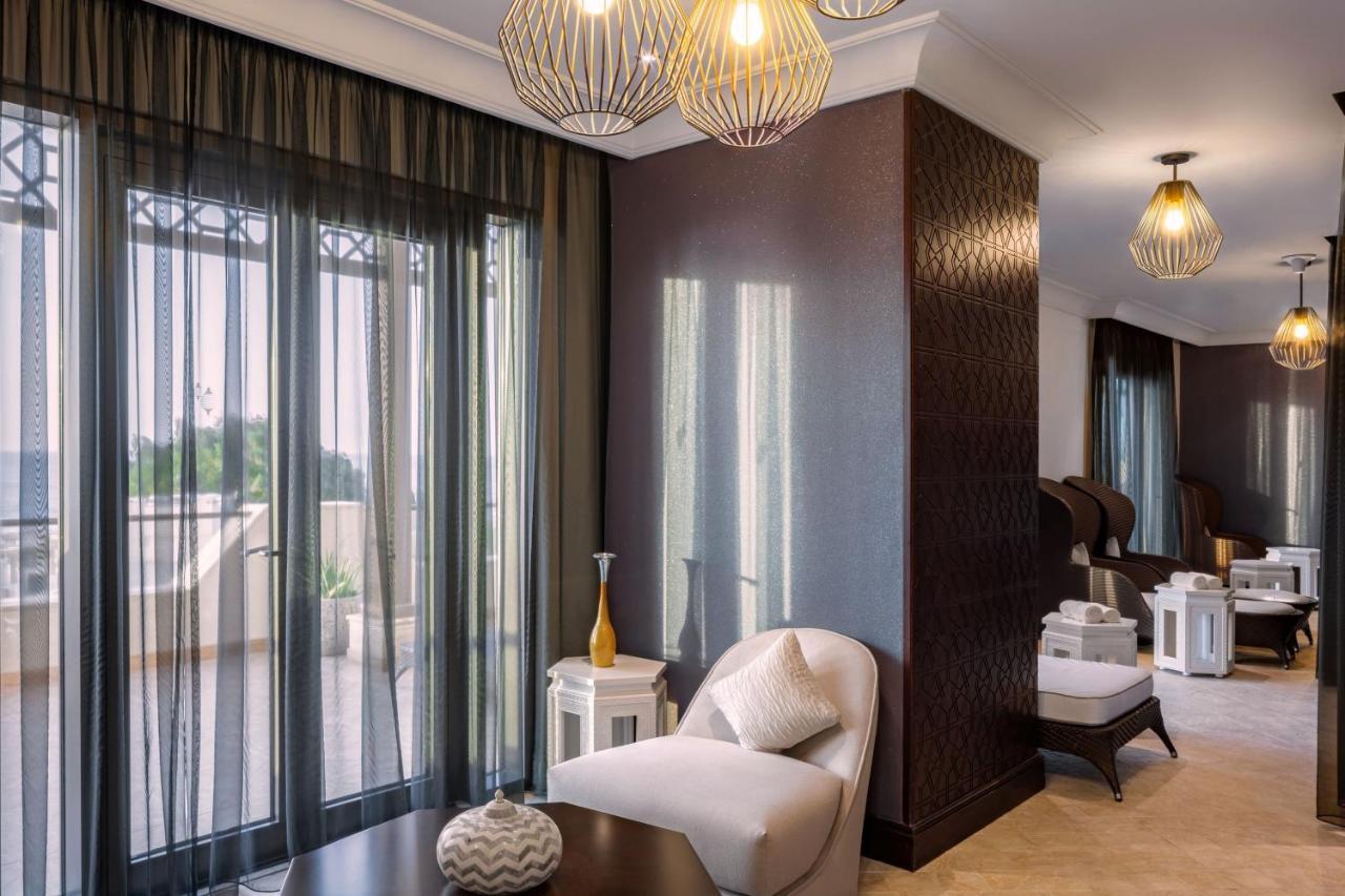 عجمان سرايا، أحد منتجعات لاكشري كولكشن، عجمان المظهر الخارجي الصورة A room at the hotel