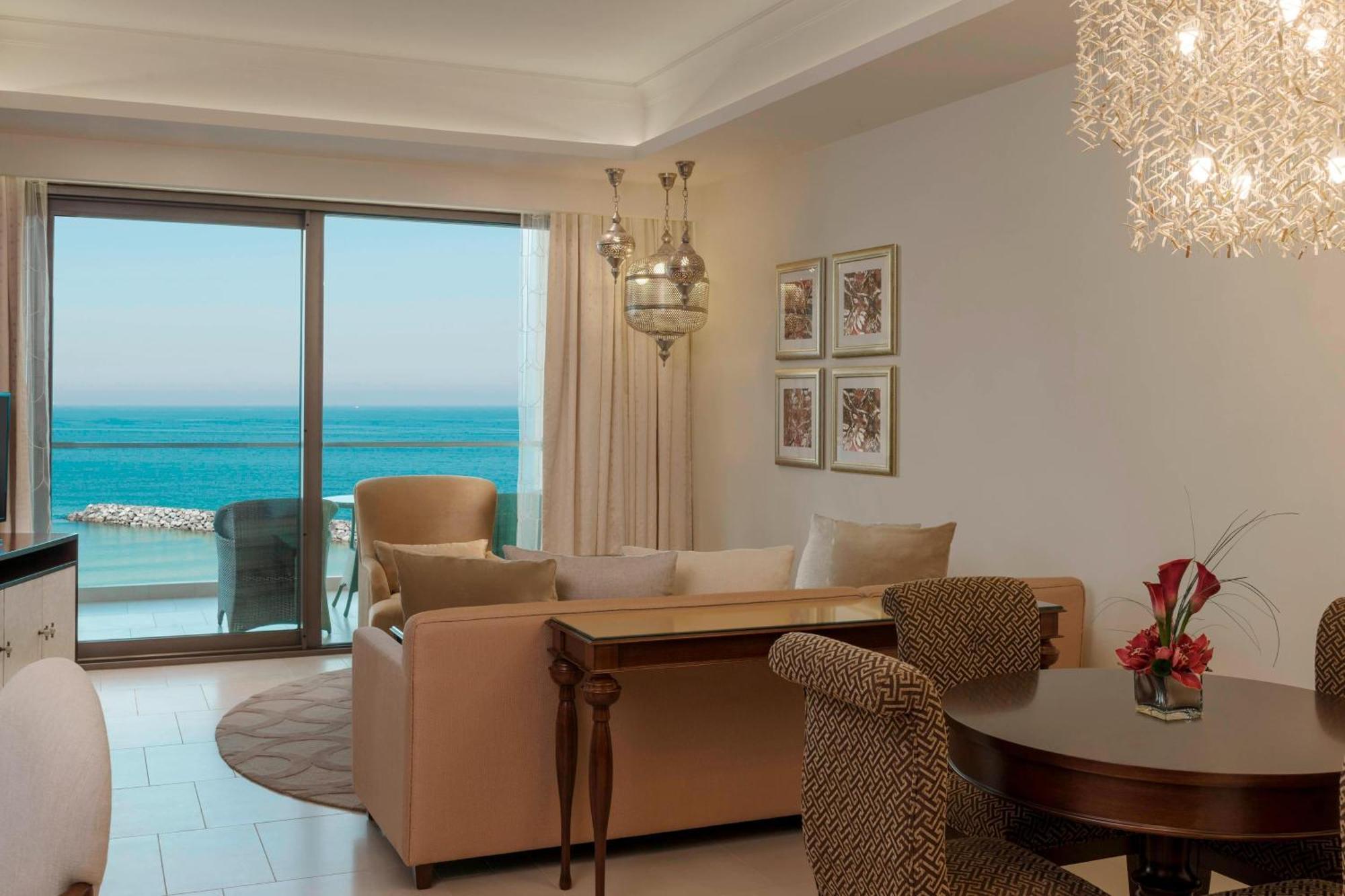 عجمان سرايا، أحد منتجعات لاكشري كولكشن، عجمان المظهر الخارجي الصورة A suite at the Jumeirah Atlantis